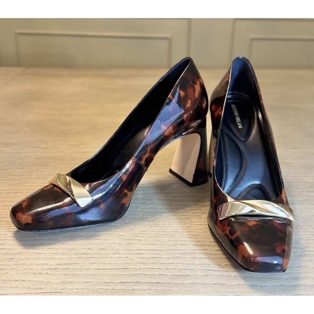 ANTONIO MELANI Elsie Tortoise Patent Leather Bar Hardware Dress Pump. Size 8.5